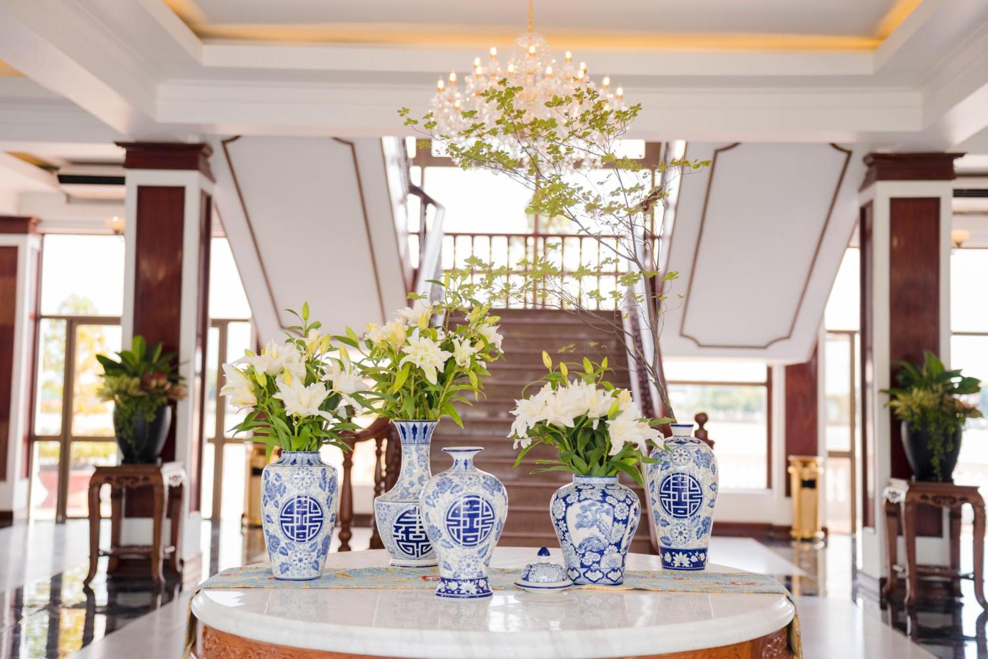 Chuong Duong Hotel Mỹ Tho Extérieur photo